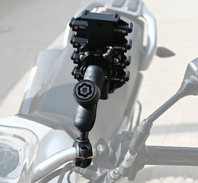 Maddog Claw X – Super-Fast Charging Phone Mount with Anti-Vibration Maddog