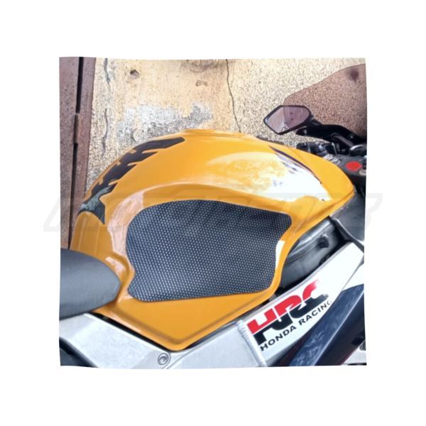 Mototrendz- Traction Pads For Honda CBR900RR-Y/1 FireBlade (2000-2001)-TGSHN015 Mototrendz
